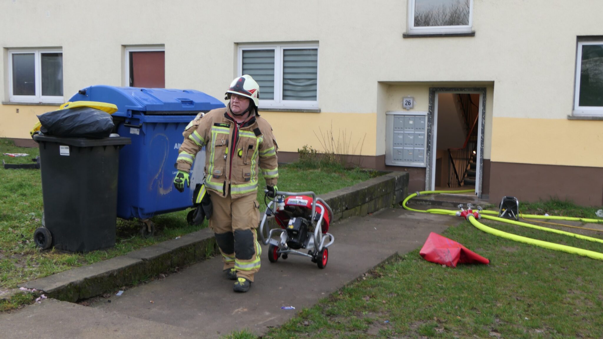 Zimmerbrand In Wohnhaus Forderte Evakuierung Von 43 Menschen - Licha Media