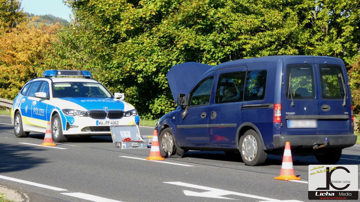 Unfall Mit Drei Fahrzeugen Sorgt Für Verkehrsbehinderungen Auf ...