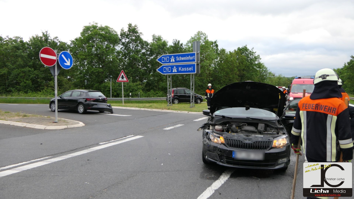 [FOTOS] Erneuter Feuerwehreinsatz Auf Autobahnzubringer Theres Mit ...